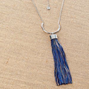 AUTHENTIC Vince Camuto Distressed Chain Tassel Necklace